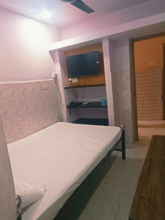 Spot On Sri Krish Hotel فيلوري المظهر الخارجي الصورة